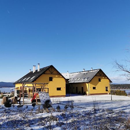Apartman S Terasou A Vyhledem Na Jezero Lipno Kovarov  Dış mekan fotoğraf