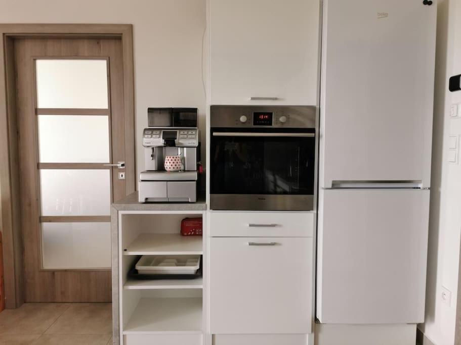 Apartman S Terasou A Vyhledem Na Jezero Lipno Kovarov  Dış mekan fotoğraf