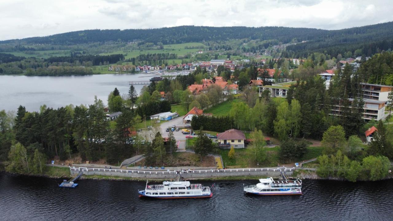 Apartman S Terasou A Vyhledem Na Jezero Lipno Kovarov  Dış mekan fotoğraf