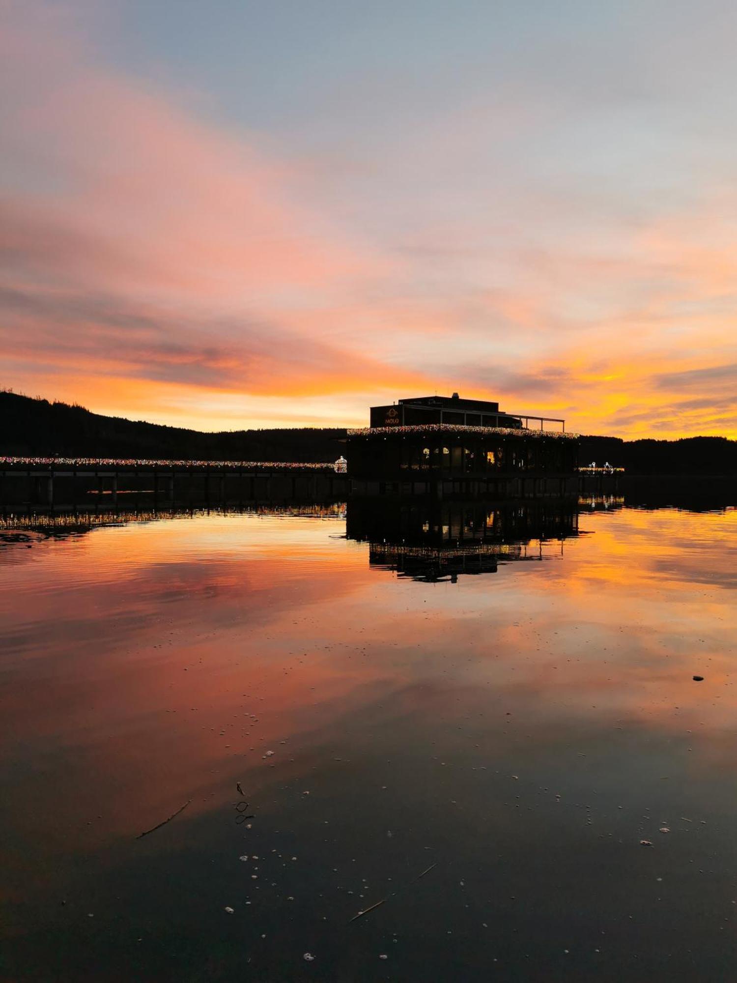 Apartman S Terasou A Vyhledem Na Jezero Lipno Kovarov  Dış mekan fotoğraf