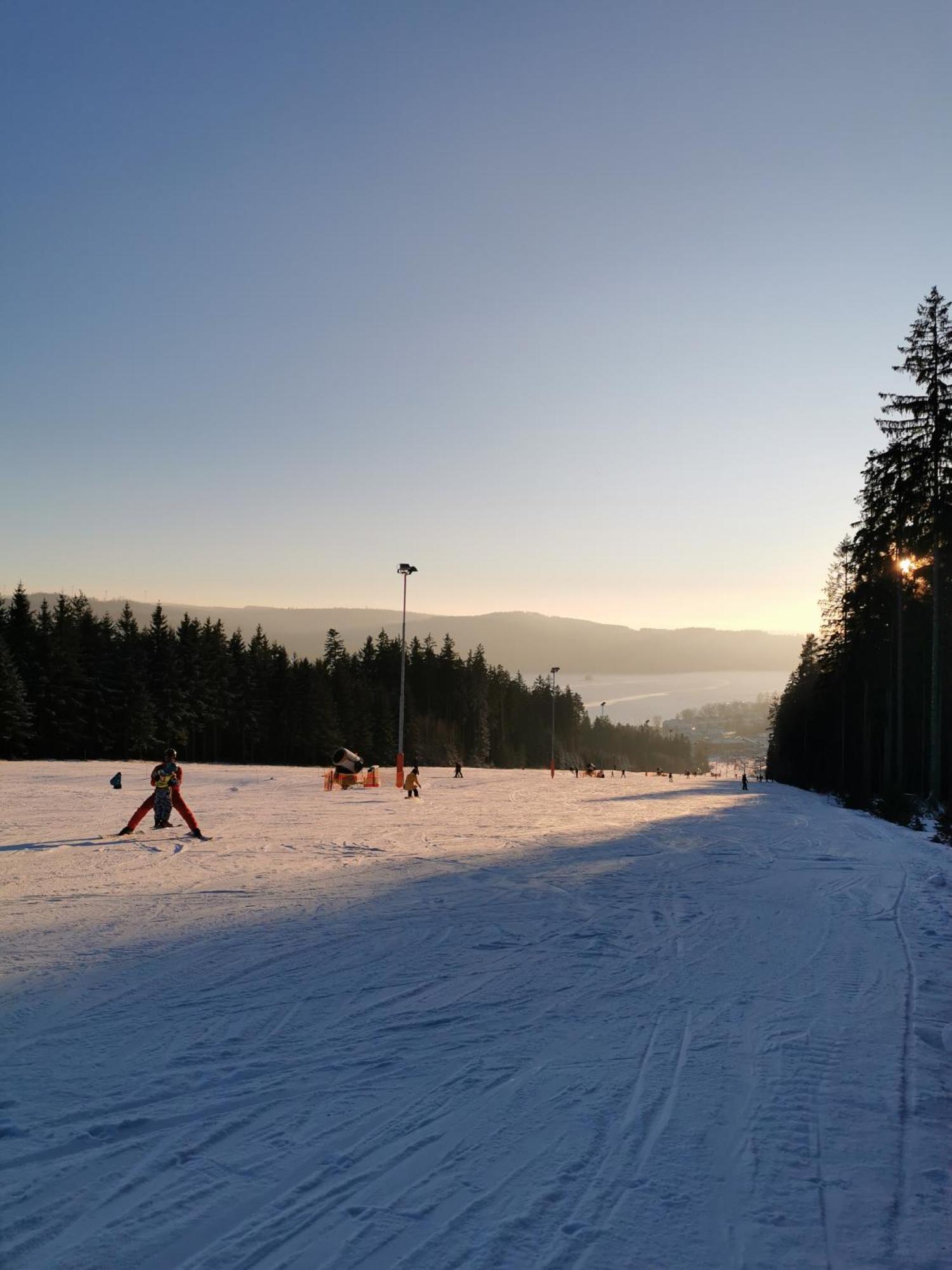 Apartman S Terasou A Vyhledem Na Jezero Lipno Kovarov  Dış mekan fotoğraf